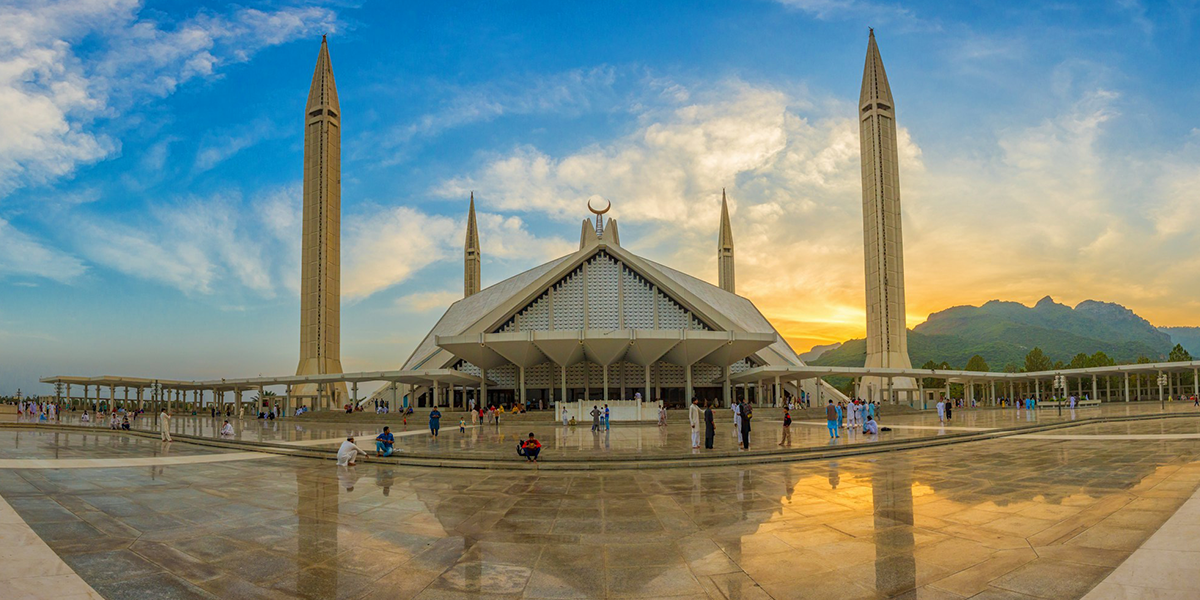 Pakistan News 2026: Political Crisis, Economy, IMF Bailout, and Regional Relations